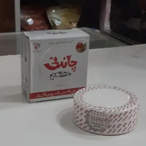 کرم چاندنی: راهی طبیعی برای بهبود پوست حساس، روشن‌کنندگی و ضد پیری